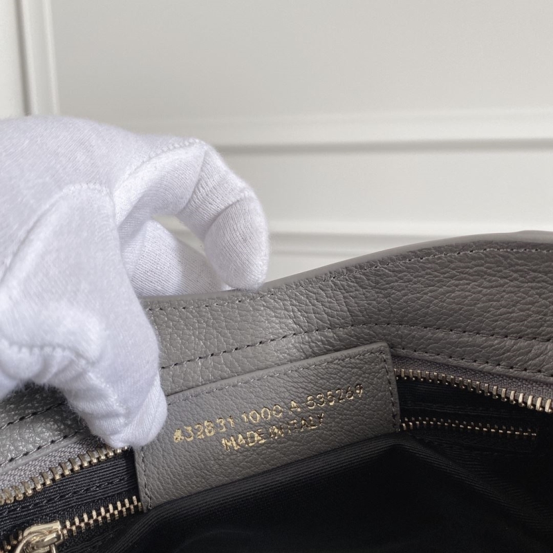 Ba1en*iaga classic city bags